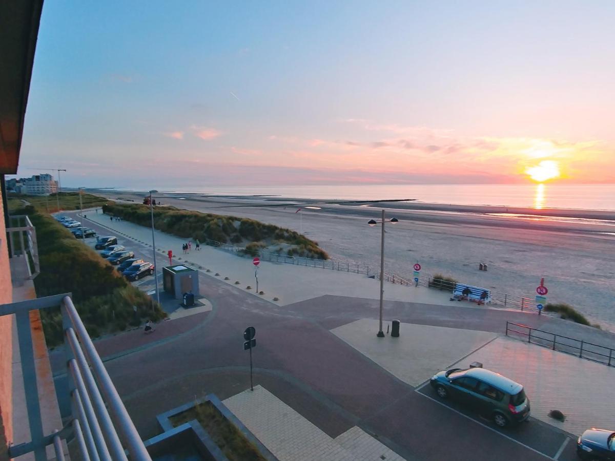 Middelkerke - Frontaal Zeezicht Apartment ภายนอก รูปภาพ