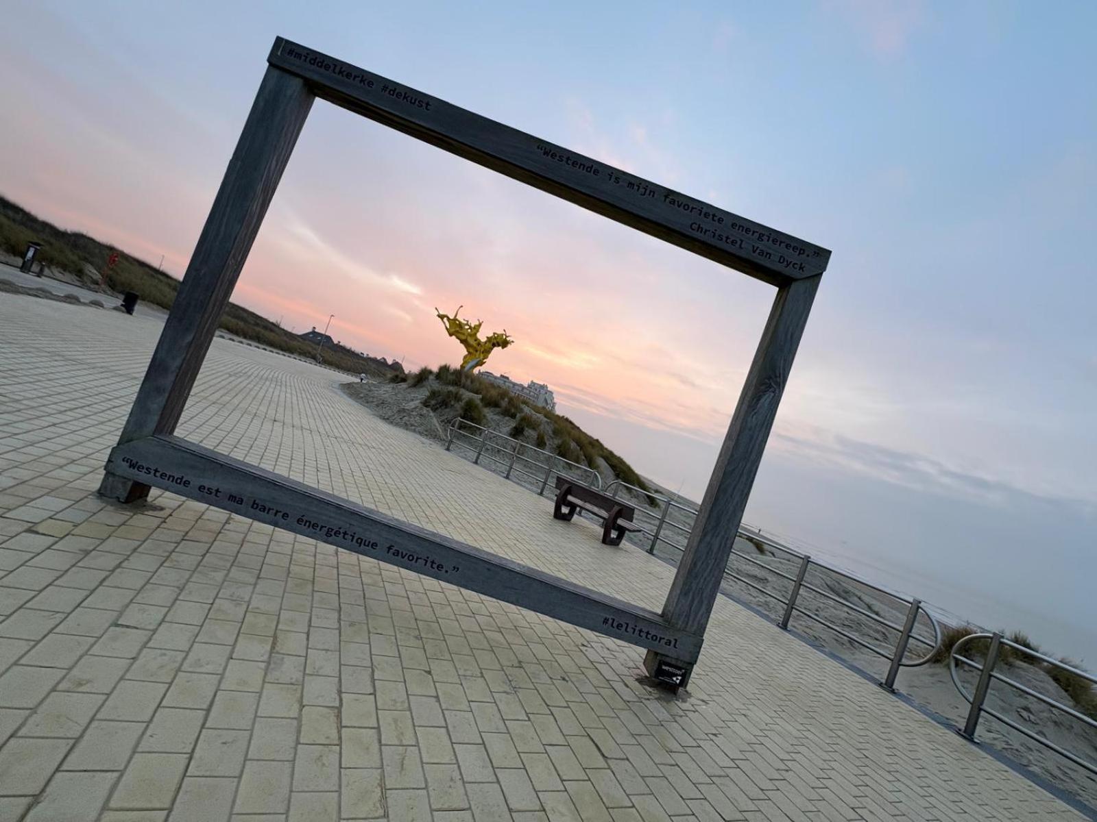Middelkerke - Frontaal Zeezicht Apartment ภายนอก รูปภาพ