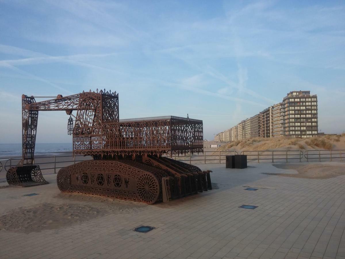 Middelkerke - Frontaal Zeezicht Apartment ภายนอก รูปภาพ