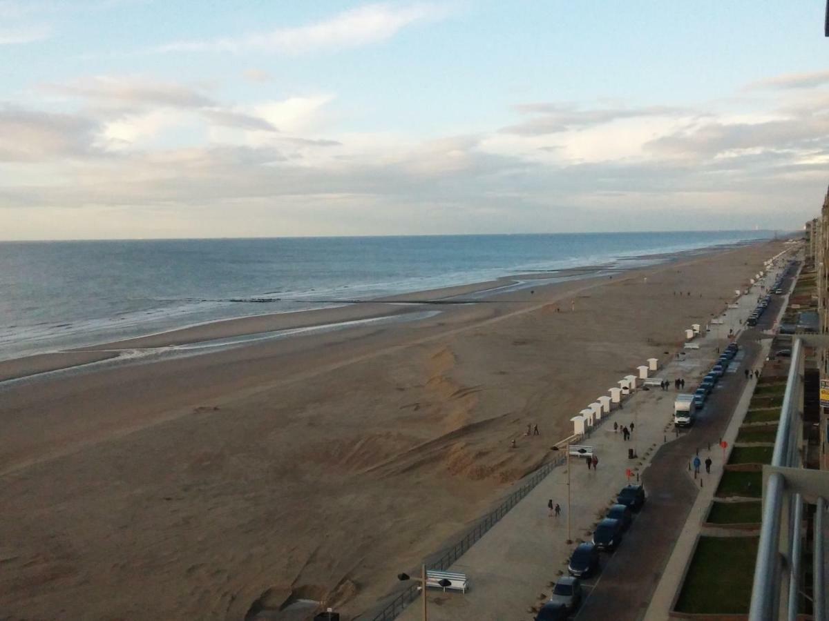 Middelkerke - Frontaal Zeezicht Apartment ภายนอก รูปภาพ